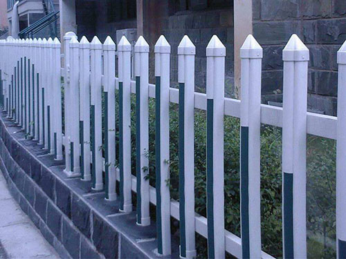 pvc圍墻護(hù)欄