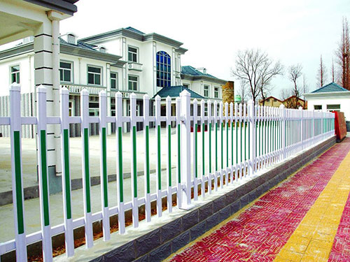 pvc圍墻護(hù)欄