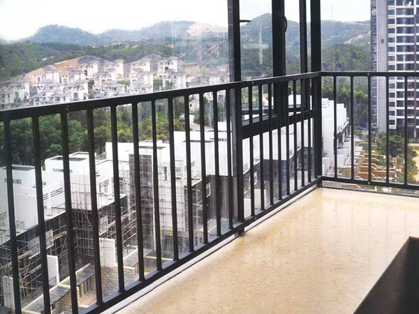 鋅鋼陽臺護欄案例
